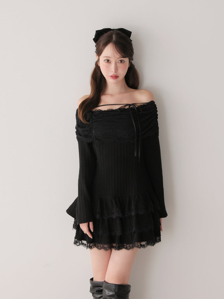 model：162cm　(size：F　color：Black)