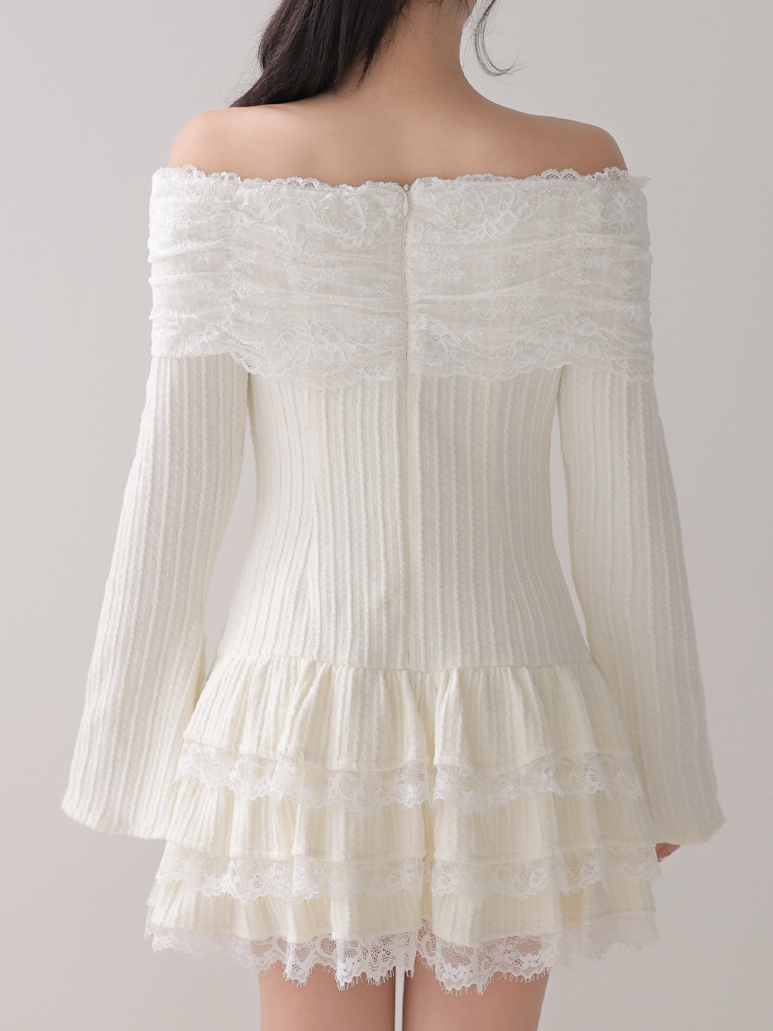 Ribbon lace gather tiered mini onepiece(eme10873)