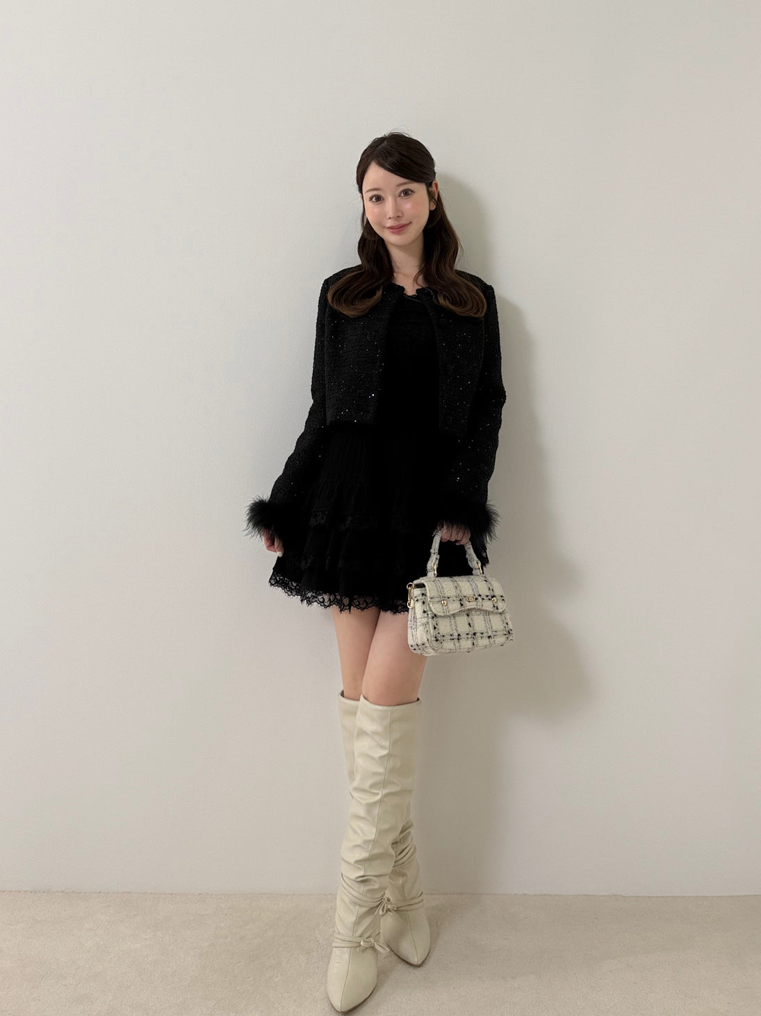 model：162cm　(size：F　color：Black)