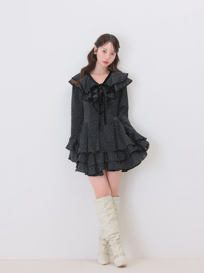 model：162cm　(size：F　color：Black dot)