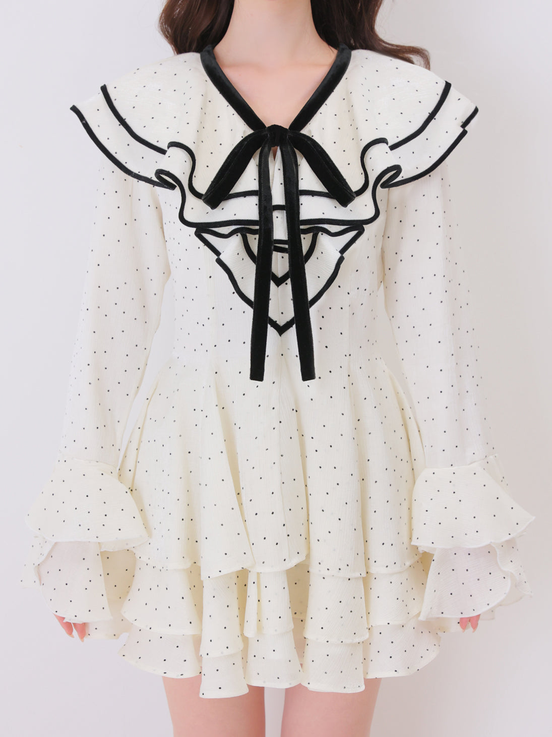 【Pre Order】Bell sleeve dot lame chiffon mini onepiece(eme10875)