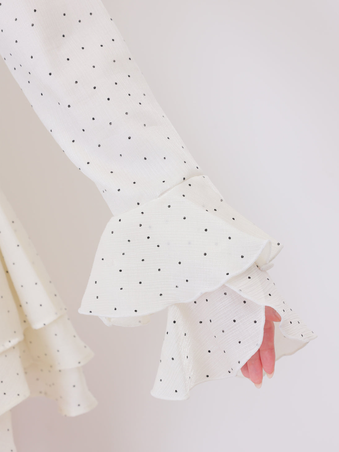 【Pre Order】Bell sleeve dot lame chiffon mini onepiece(eme10875)