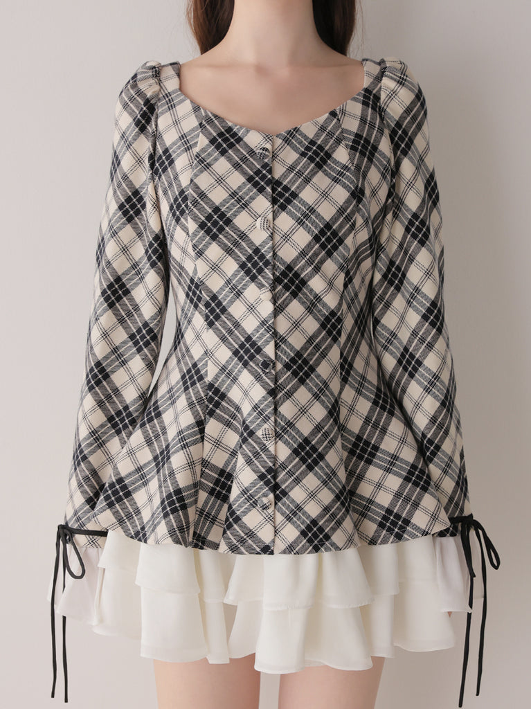 model：162cm　(size：F　color：Ivory)