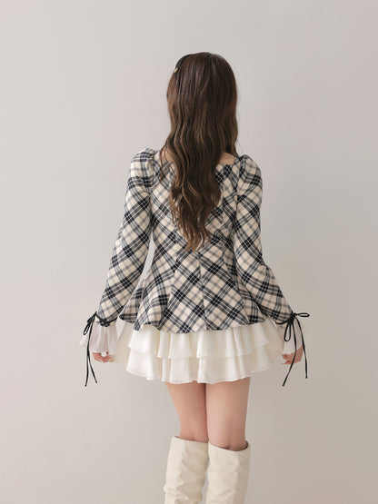 model：160cm　(size：F　color：Ivory)