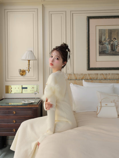 【Pre Order】Luxe feather cape knit onepiece(eme10901)