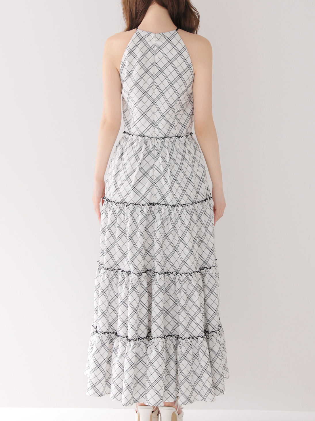 【Pre Order】Halter check slit long onepiece(eme10903)