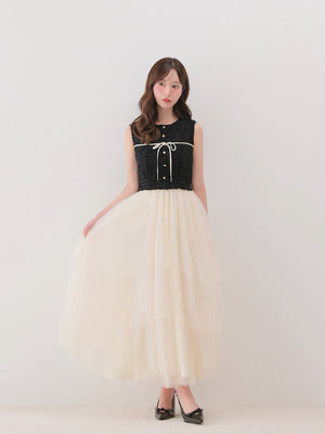 model：162cm　(size：F　color：Black×Ivory)