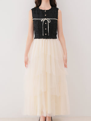 model：162cm　(size：F　color：Black×Ivory)