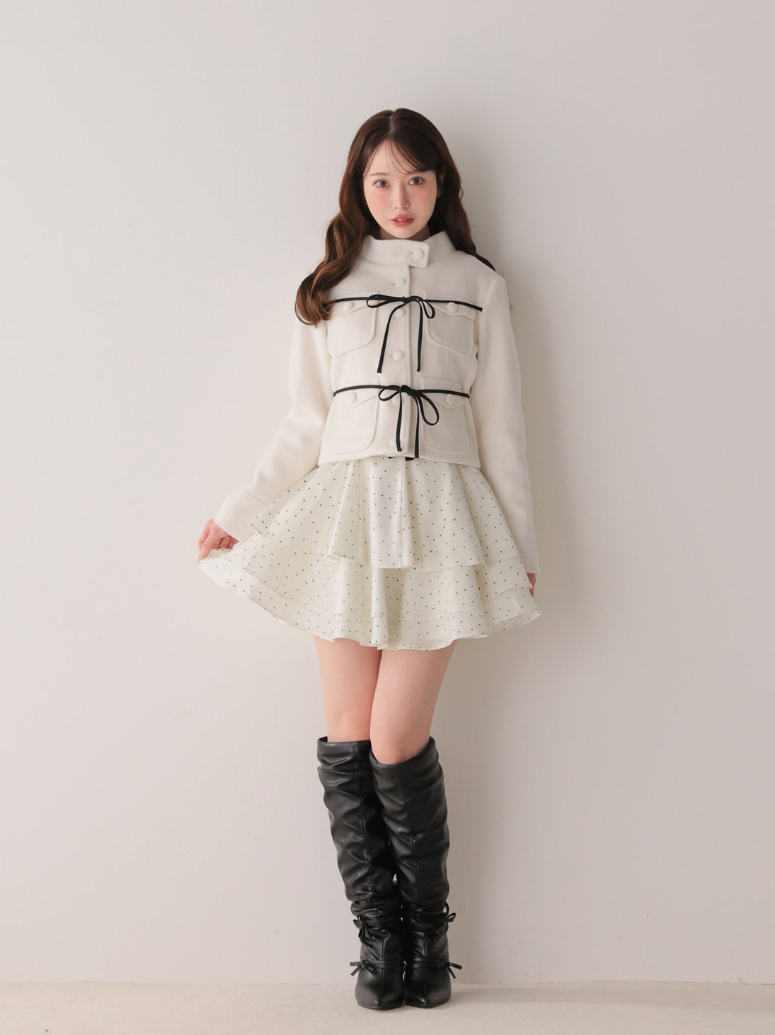 model：162cm　(size：F　color：Ivory dot)