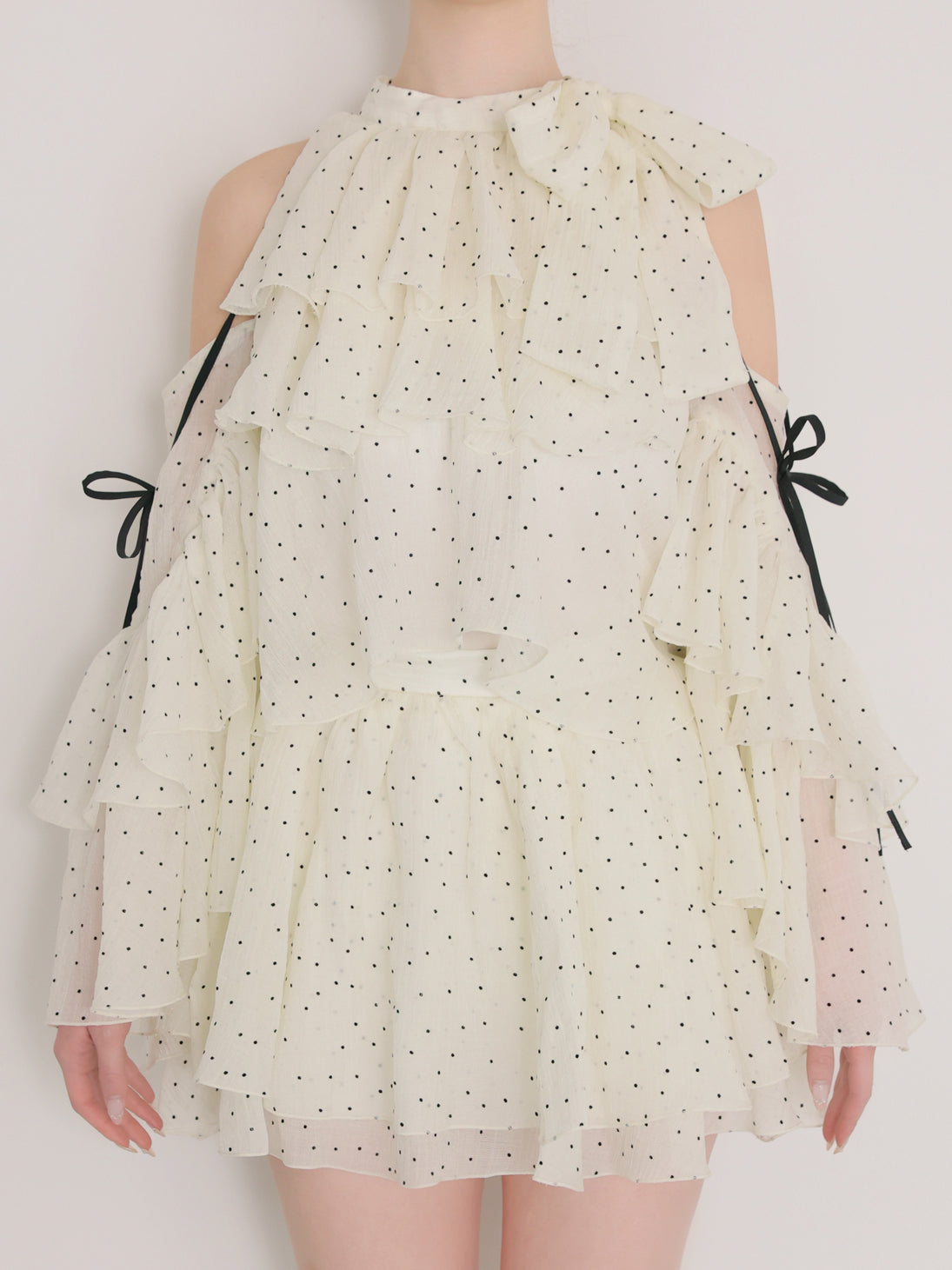 Dot chiffon ruffle set-up (eme11012)