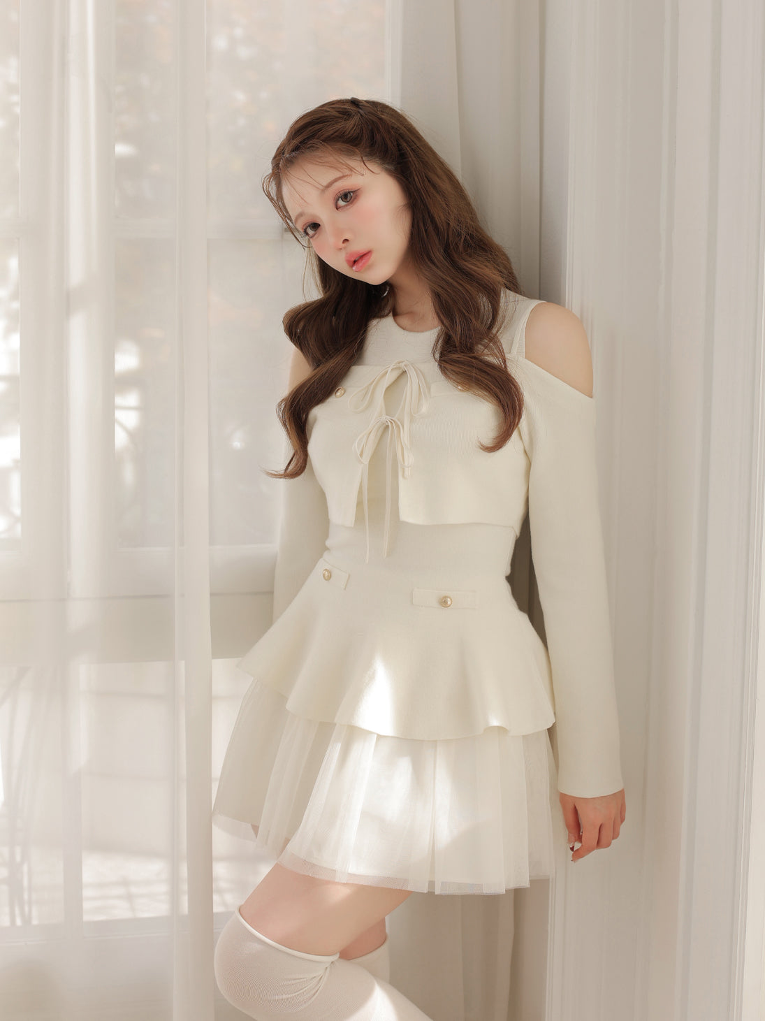 【Pre Order】Ribbon peplum tulle knit set (eme11018)