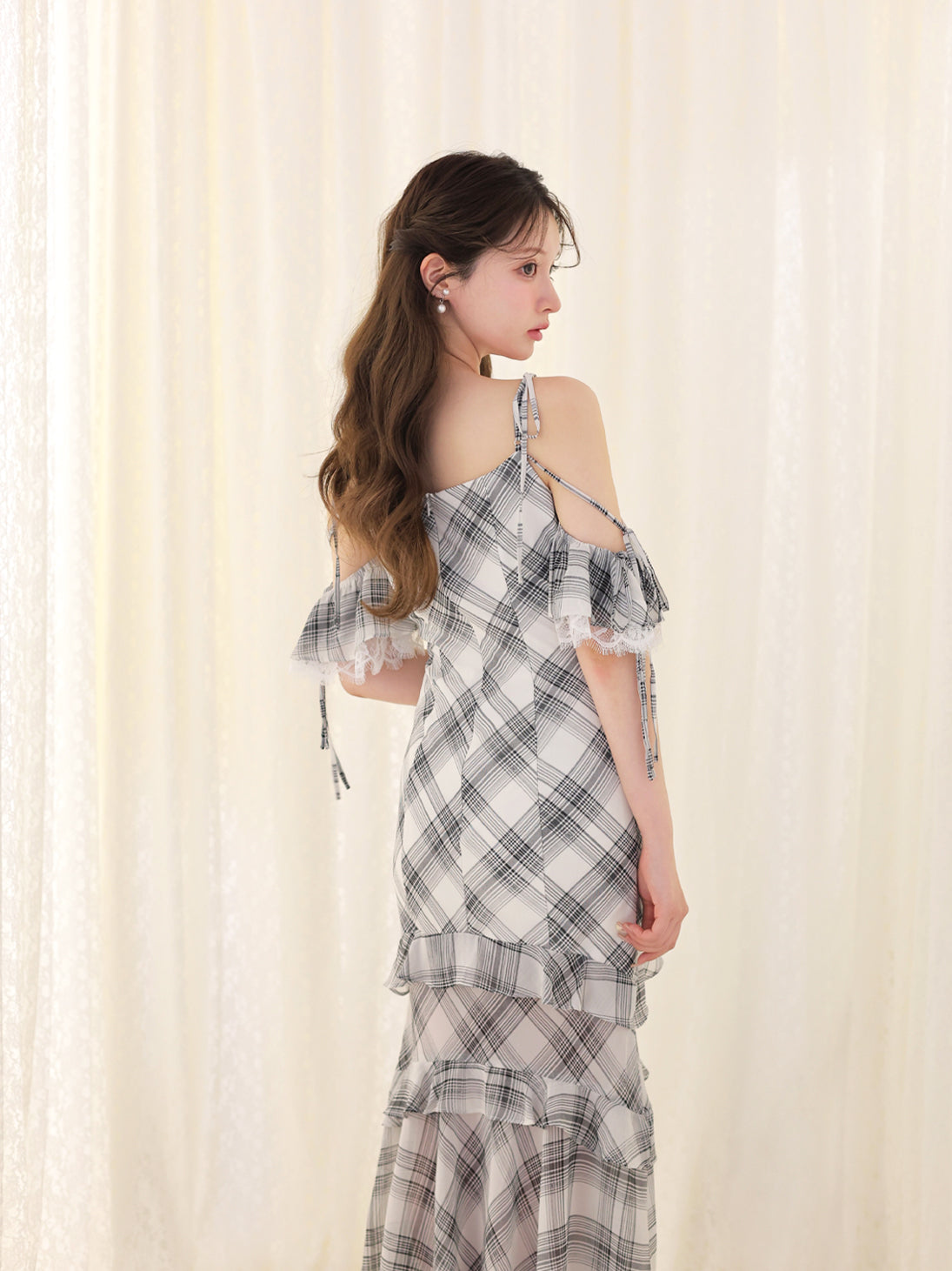 model：160cm　(size：F　color：White)