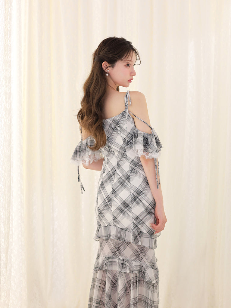 model：160cm　(size：F　color：White)