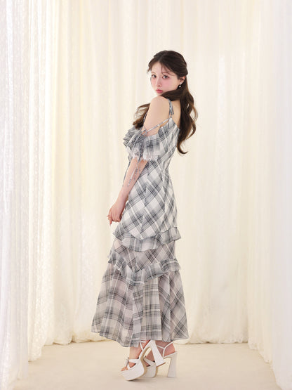 model：160cm　(size：F　color：White)