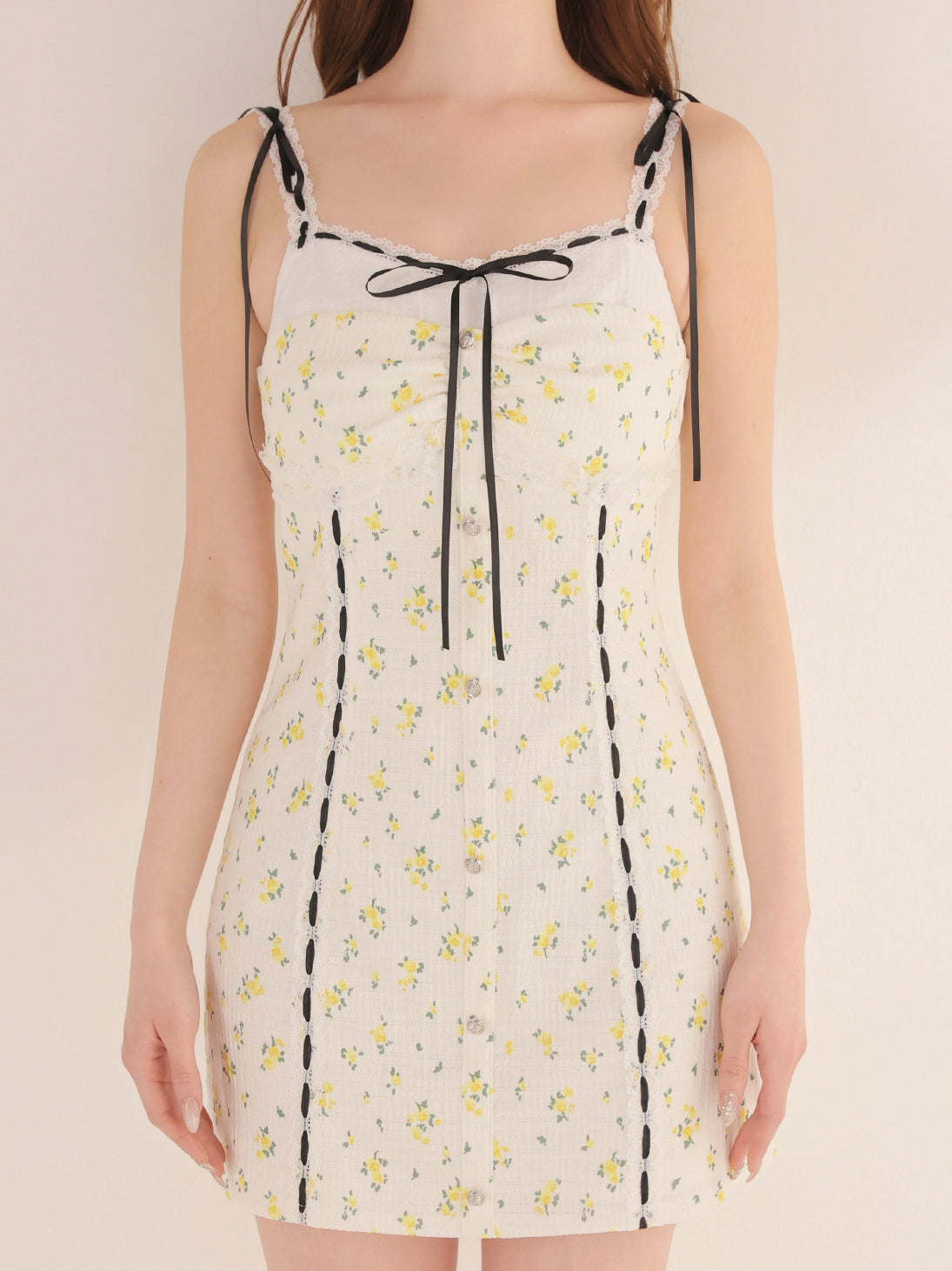 model：162cm　(size：F　color：Yellow)