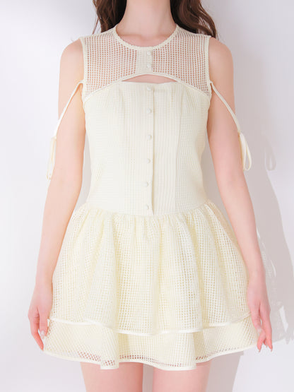 model：162cm　(size：F　color：Ivory)