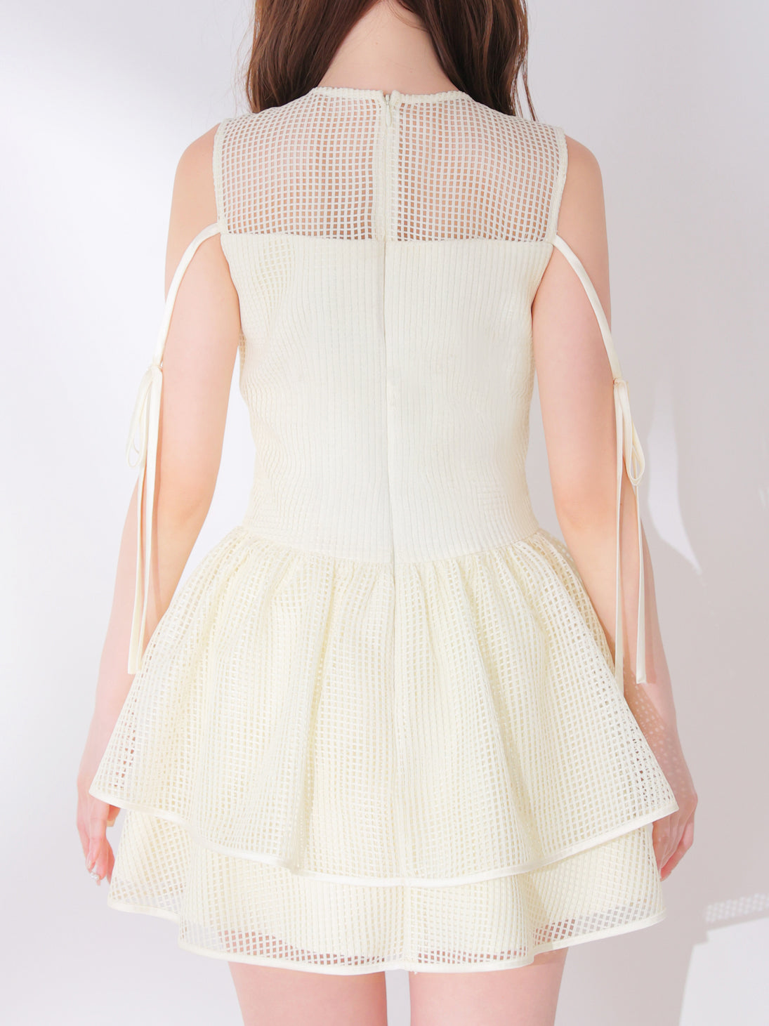 【Pre Order】Sheer decollete mesh lace mini onepiece(eme11029)
