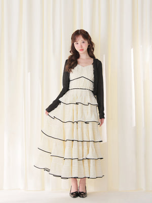 model：162cm　(size：F　color：Black)