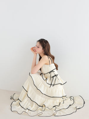 model：160cm　(size：F　color：Ivory)