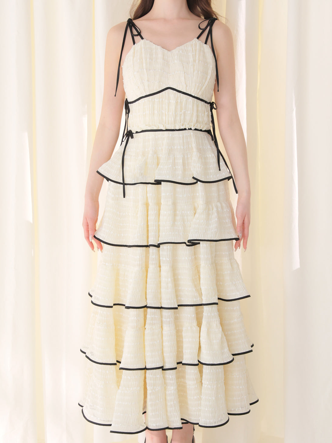 model：162cm　(size：F　color：Ivory)