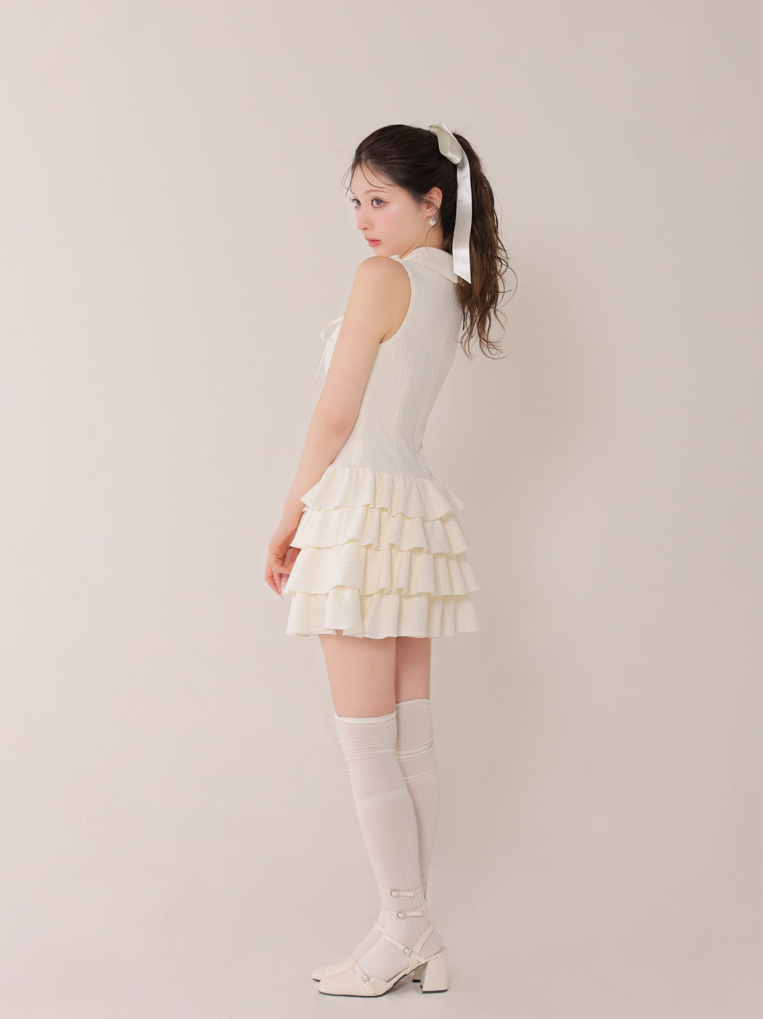 model：160cm　(size：F　color：Ivory)