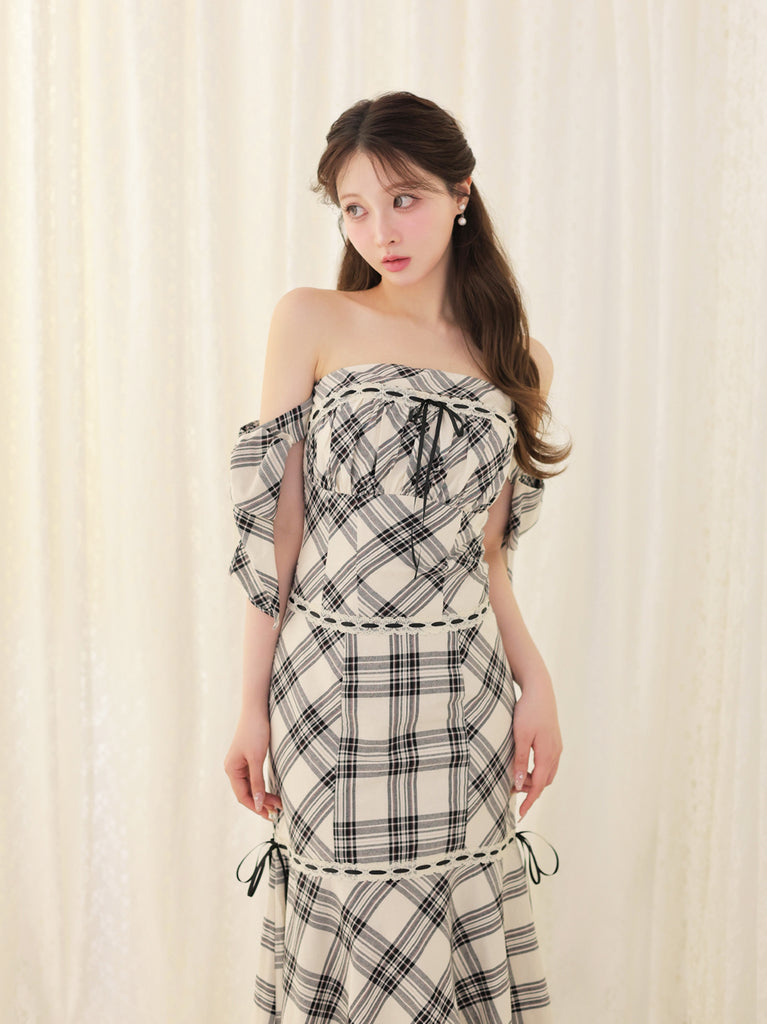 model：160cm　(size：F　color：Beige)