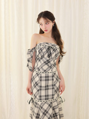 model：160cm　(size：F　color：Beige)