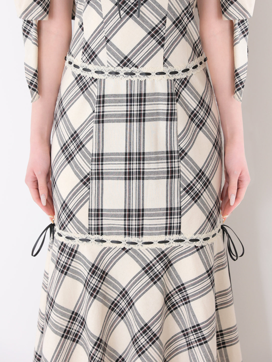 Off shoulder check ribbon mermaid onepiece(eme11045) – M me eme