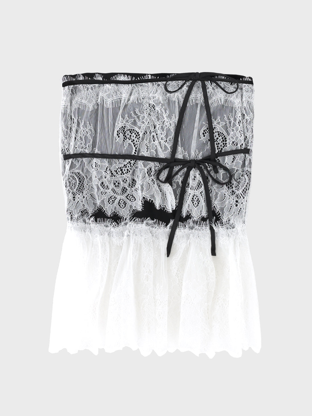 【Pre Order】Lace hem front heart bare tops(eme11046)