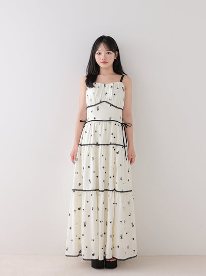 model：150cm　(size：F　color：Ivory×Black)
