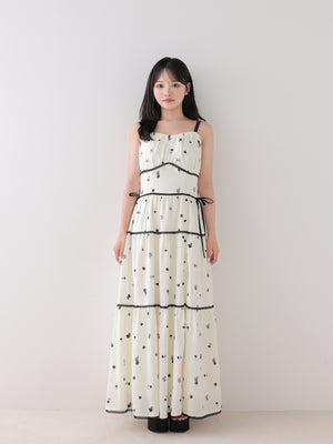 model：150cm　(size：F　color：Ivory×Black)