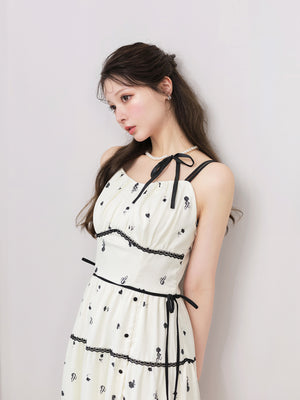 model：160cm　(size：F　color：Ivory×Black)