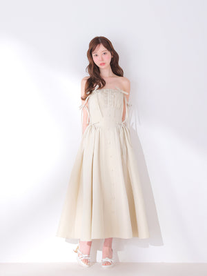 model：162cm　(size：F　color：Begie)