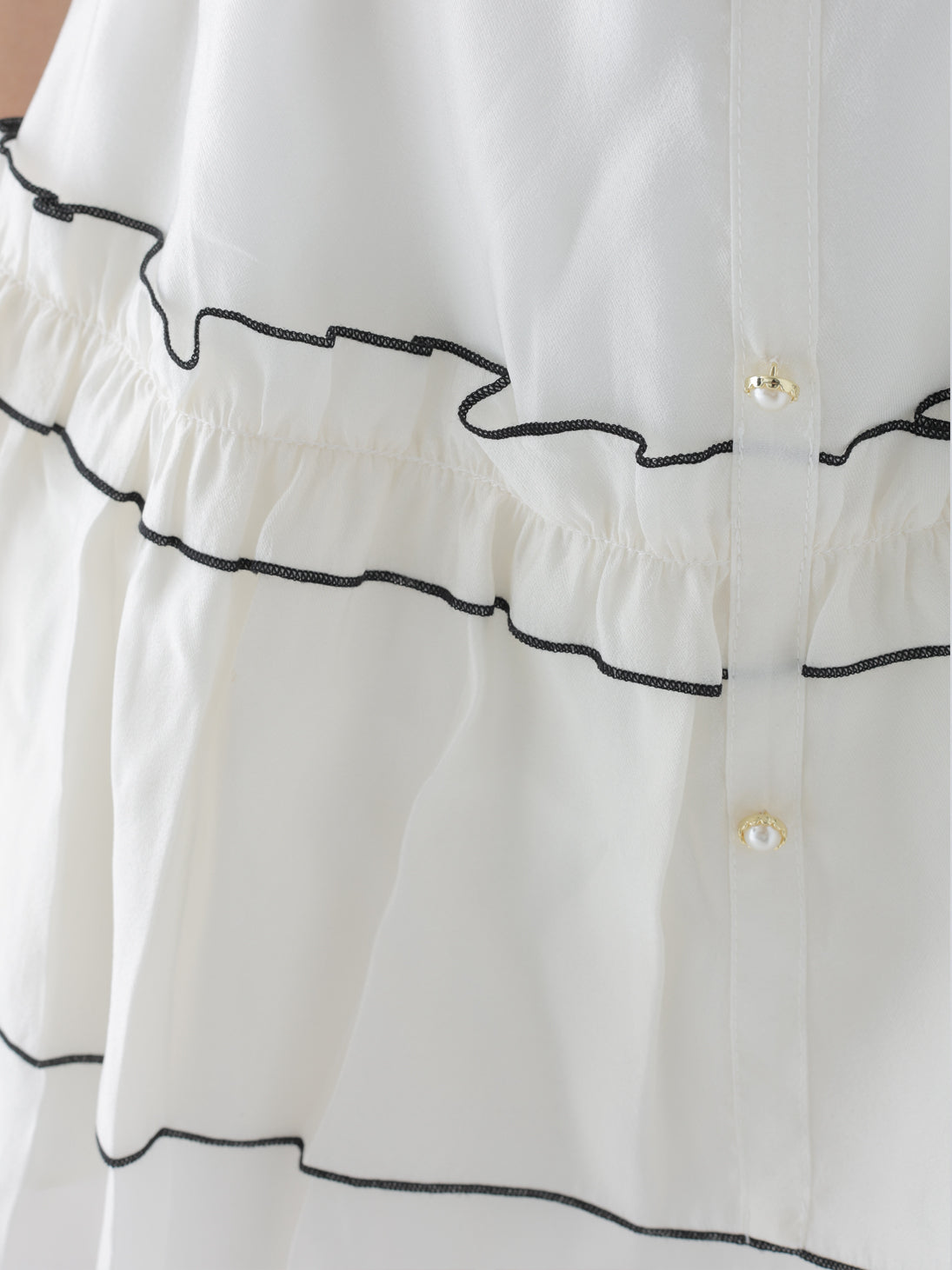 Tiered mellow chiffon onepiece(eme11067)