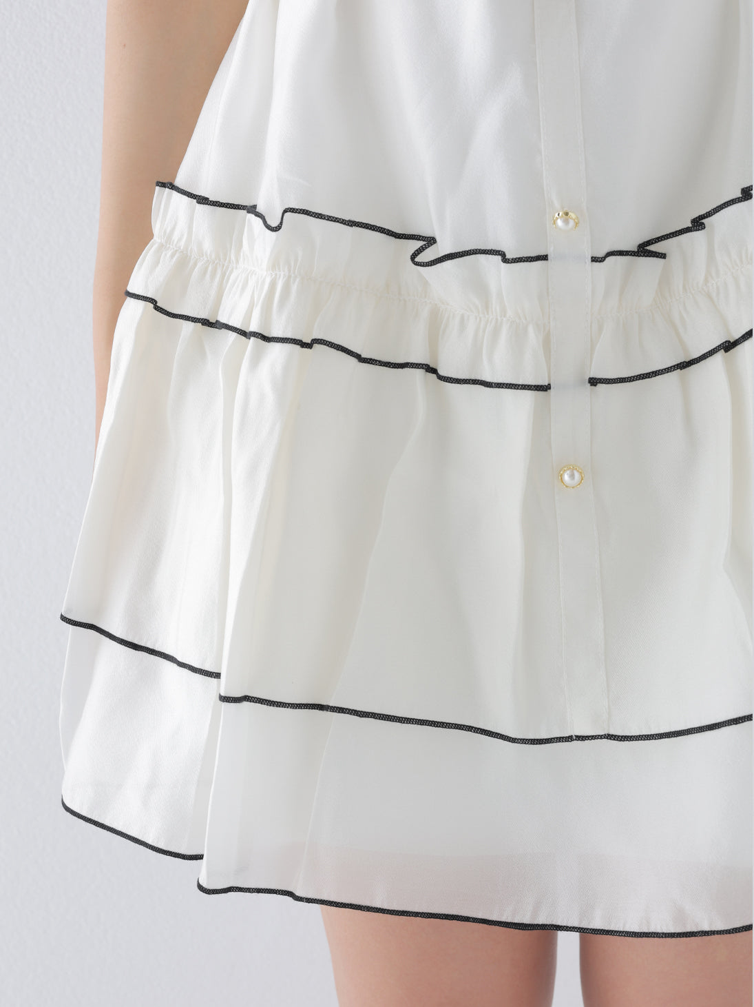 Tiered mellow chiffon onepiece(eme11067)