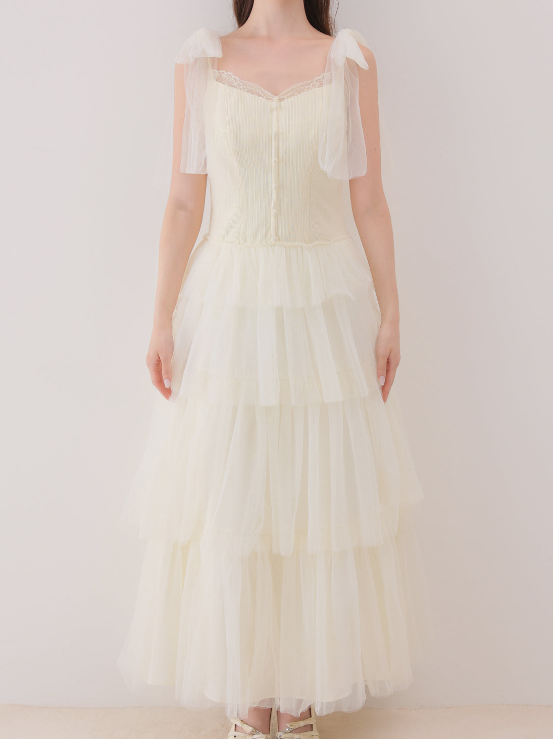 model：162cm　(size：F　color：Ivory)