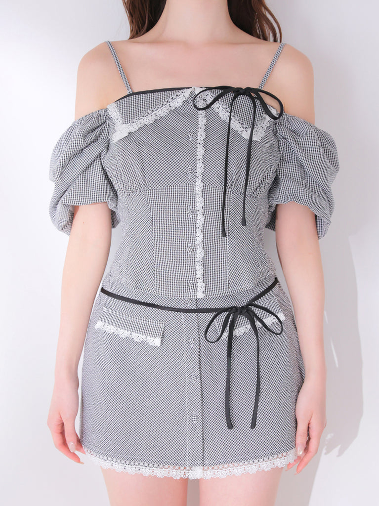 model：162cm　(size：F　color：Black)