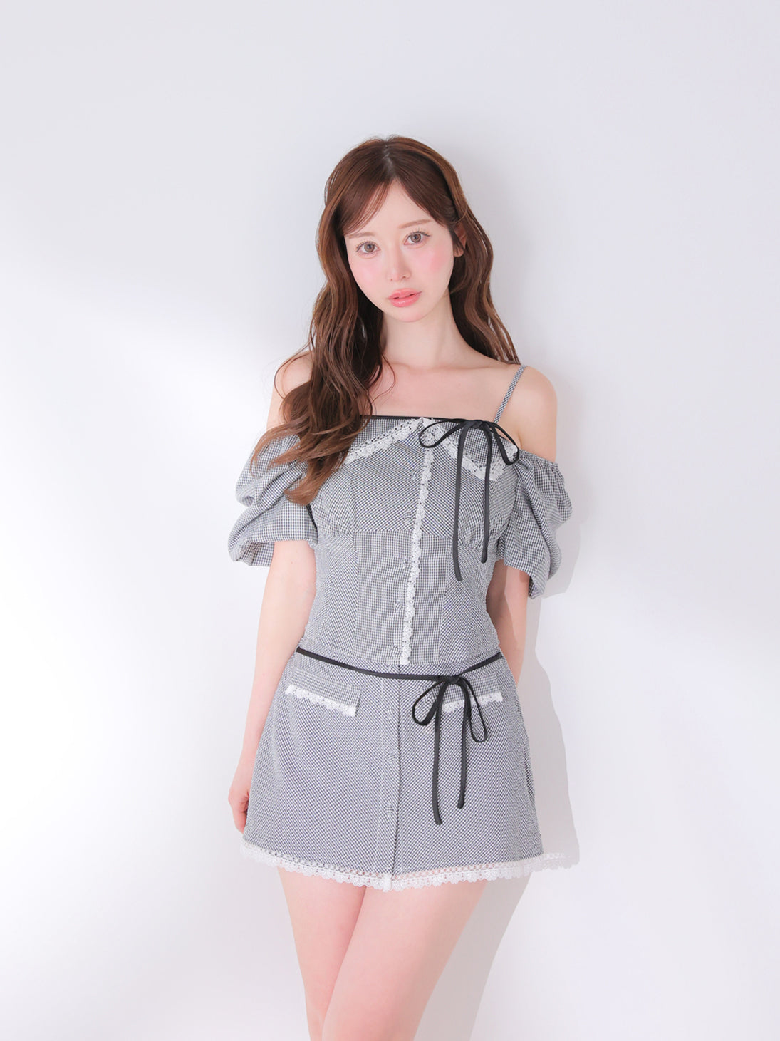 model：162cm　(size：F　color：Black)