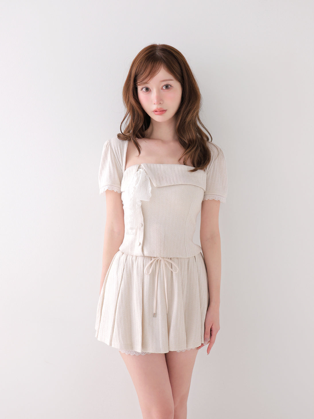 model：162cm　(size：F　color：Ivory)
