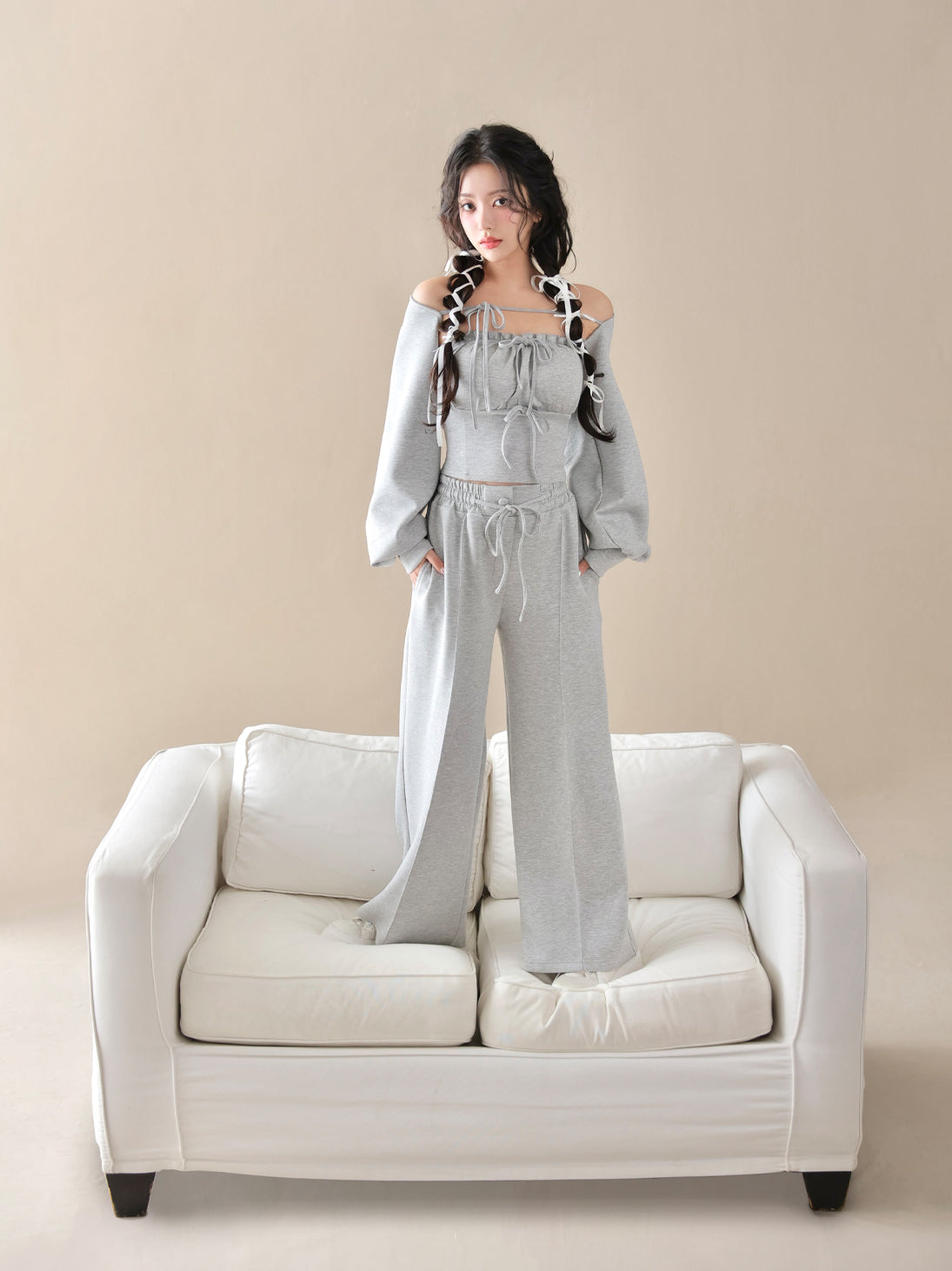 model：163cm　(size：F　color：Gray)