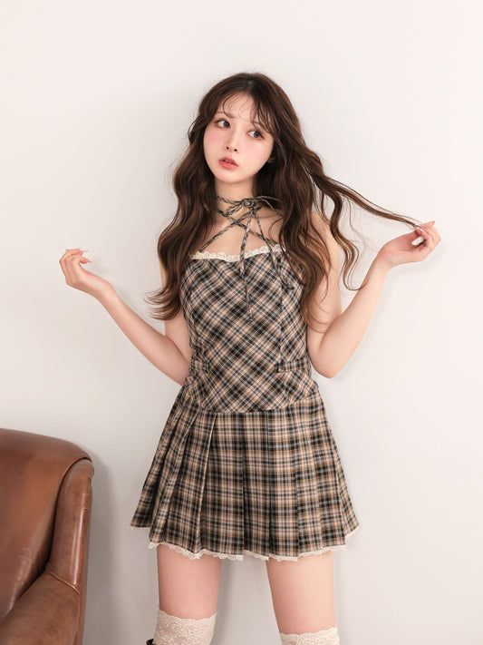 model：160cm　(size：F　color：Beige×Brown)