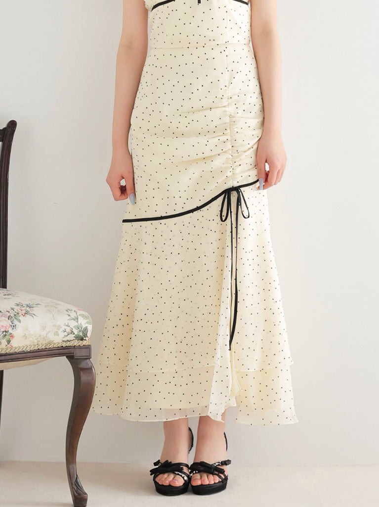 model：160cm　(size：F　color：Ivory)