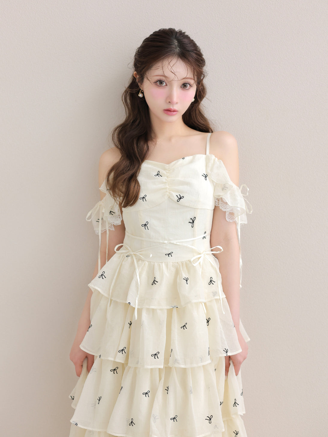 model：160cm　(size：F　color：Ivory)