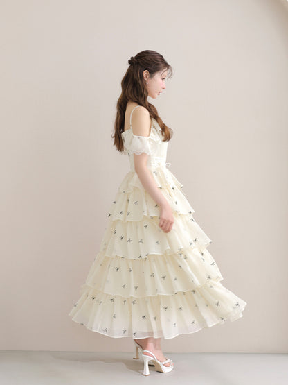 model：160cm　(size：F　color：Ivory)