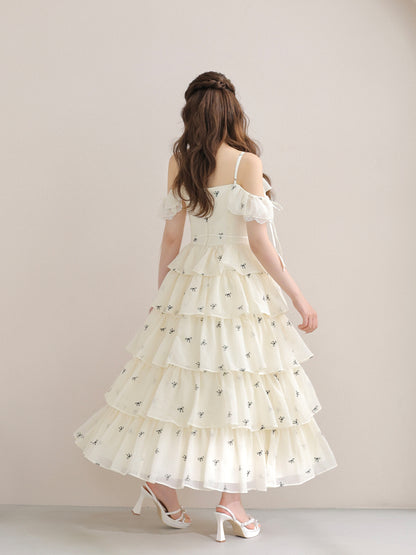 model：160cm　(size：F　color：Ivory)