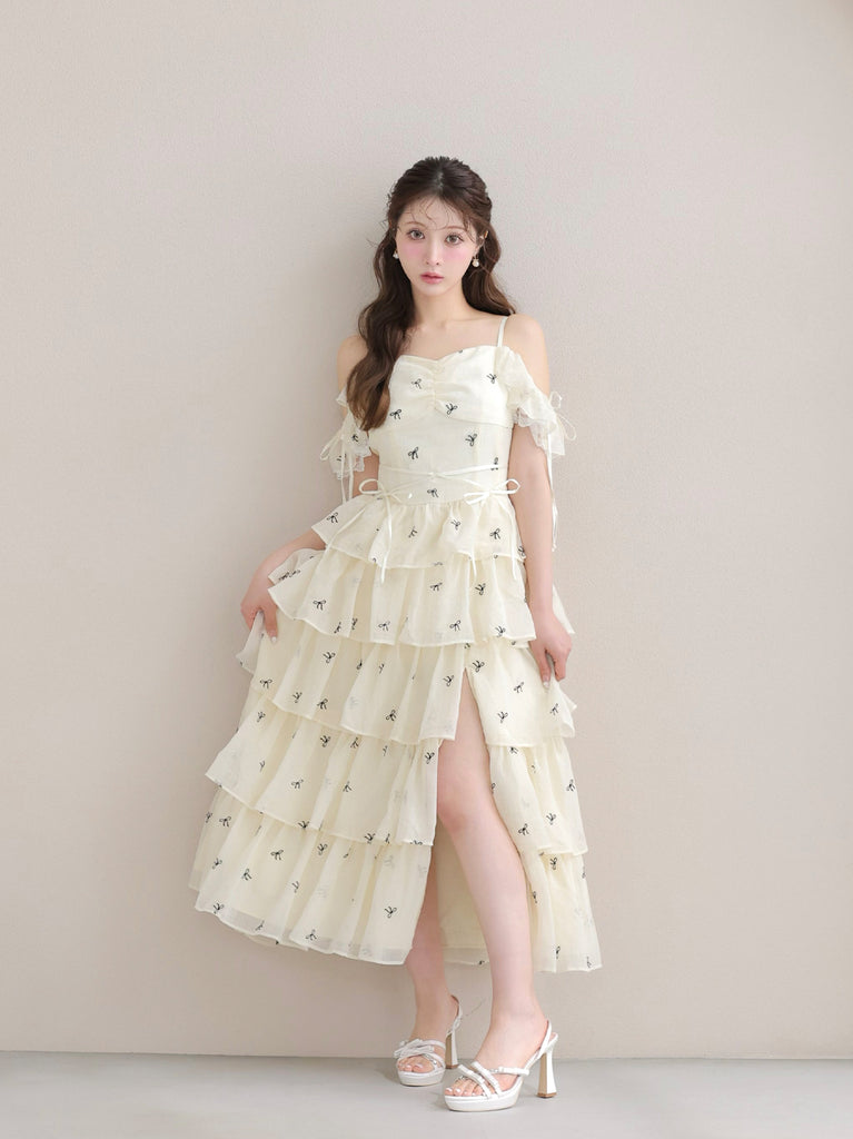 model：160cm　(size：F　color：Ivory)