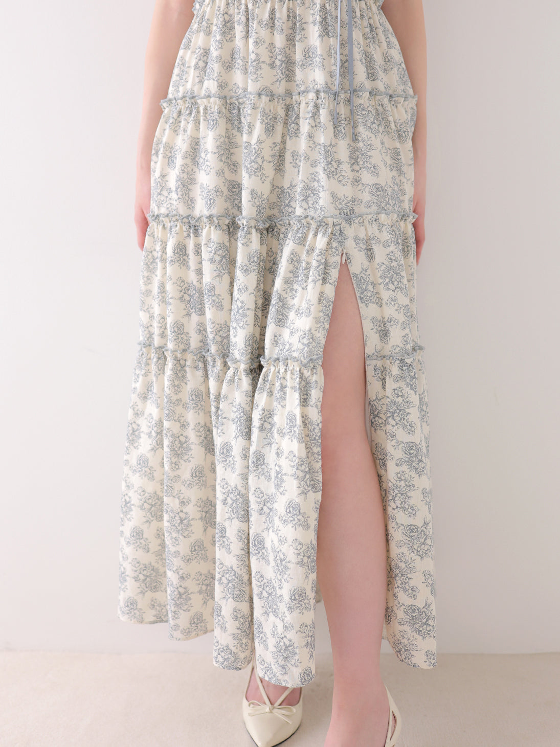 Noble flower ribbon long onepiece(eme11089) – M me eme