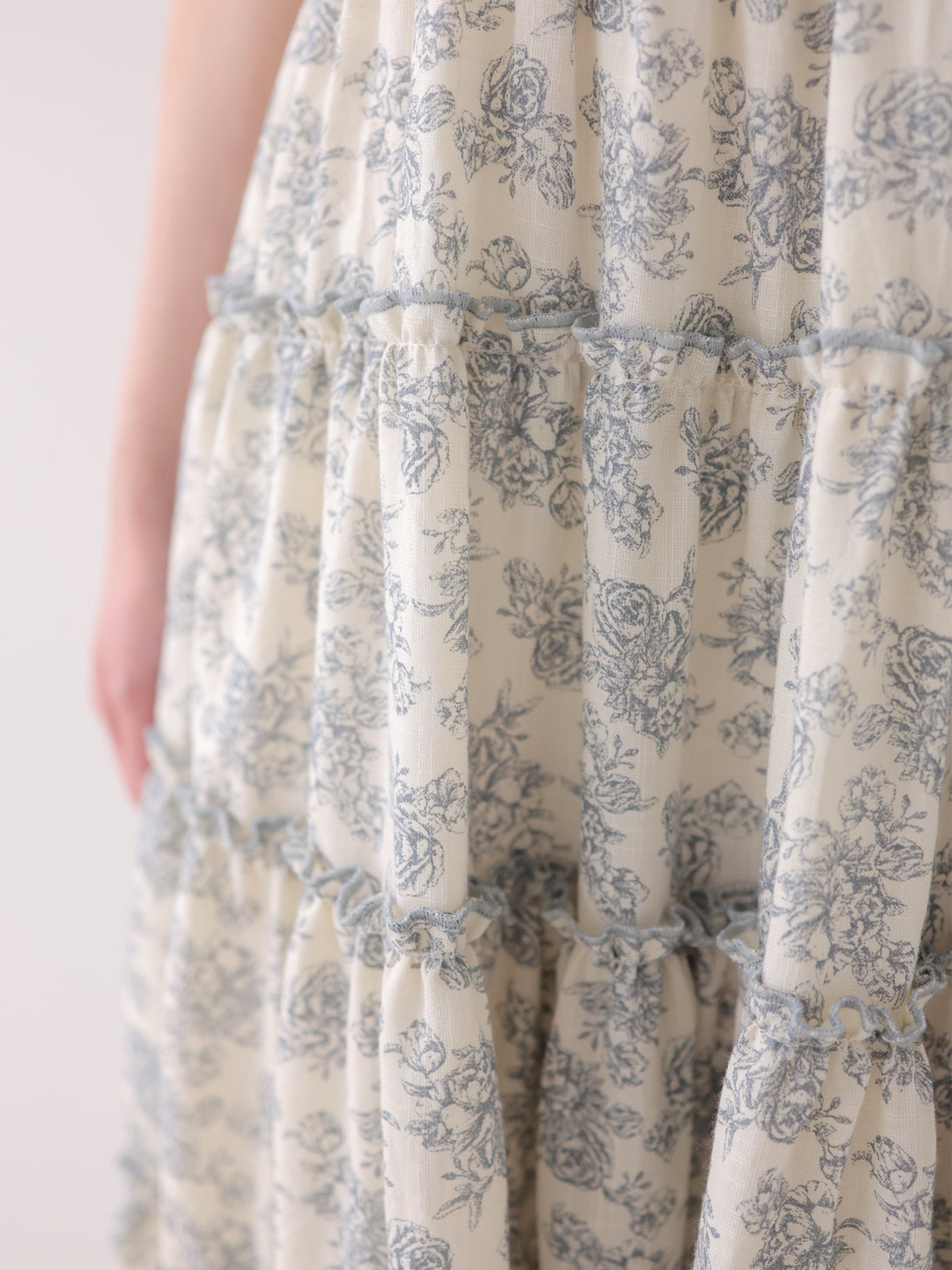 Noble flower ribbon long onepiece(eme11089)