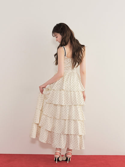 model：160cm　(size：F　color：Ivory)