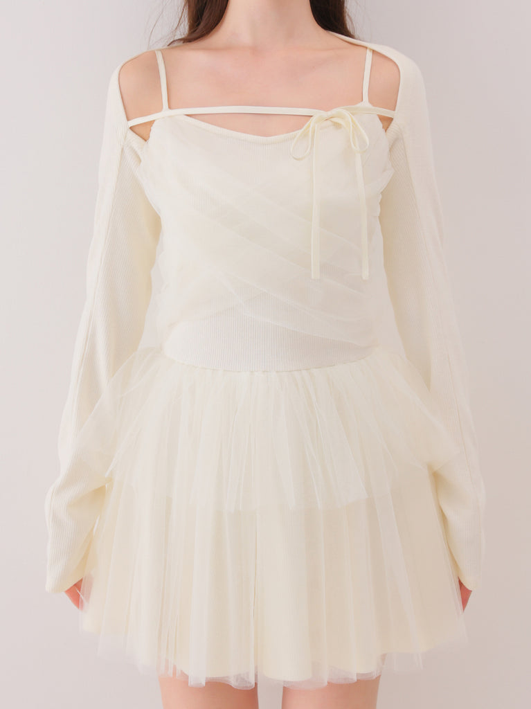 model：162cm　(size：F　color：Ivory)